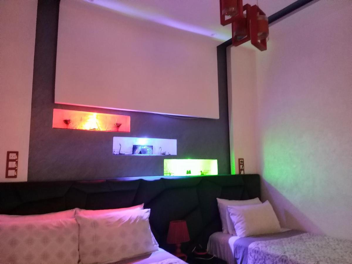 Ryan 1 Apartment Fes
